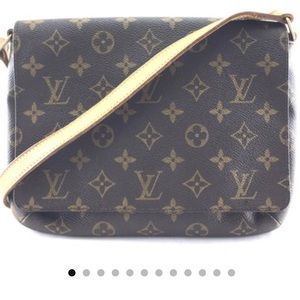 Louis Vuitton Purse